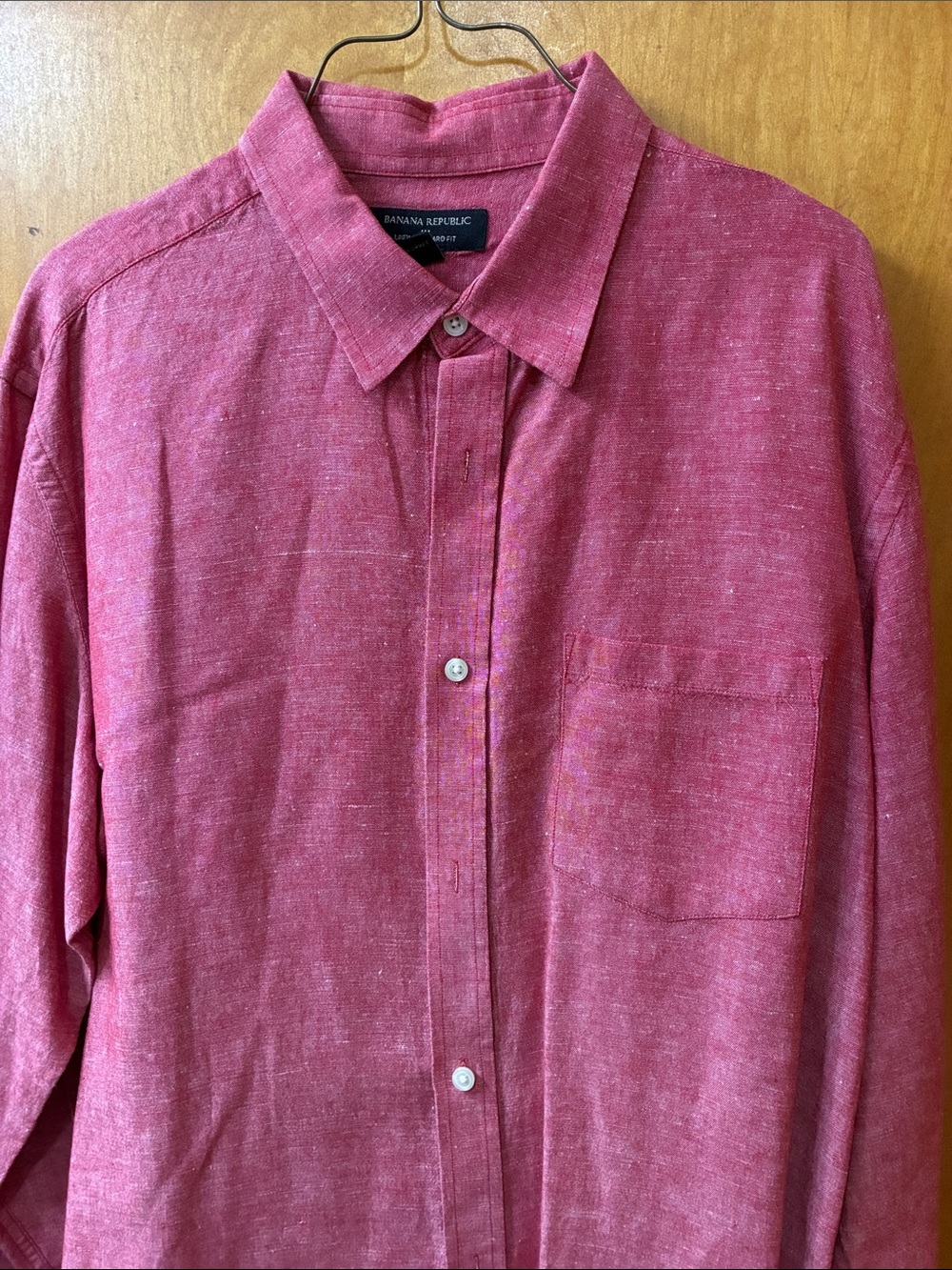 Banana Republic Men's Heathered Raspberry Button-Down Shirt